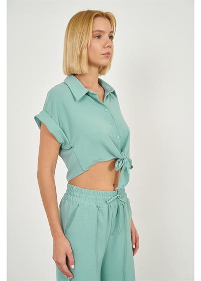 Önden Bağlamalı Kısa Aerobin Gömlek 