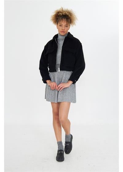Önü Cepli Kısa Kaşe Mont 
