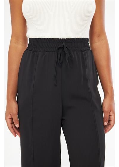 Önü Çimalı Bol Paça Pantolon 