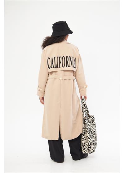 Önü Düğmeli Trençkot 