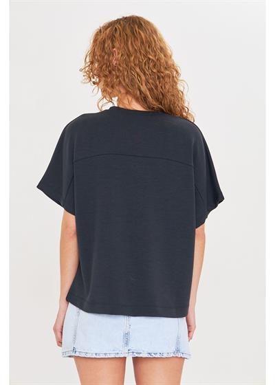 Önü Taşlı Kolsuz Modal T-Shirt