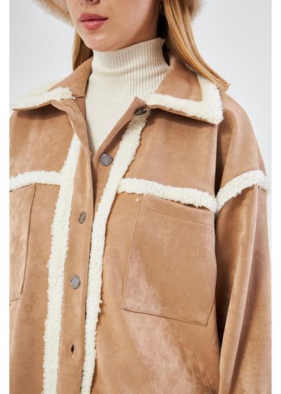 Peluş Garnili Cepli Süet Gömlek 