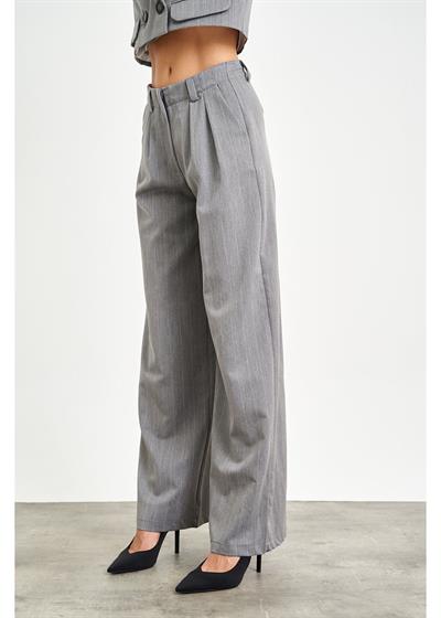 Pile Detaylı Geniş Çizgili Poliviskon Pantolon