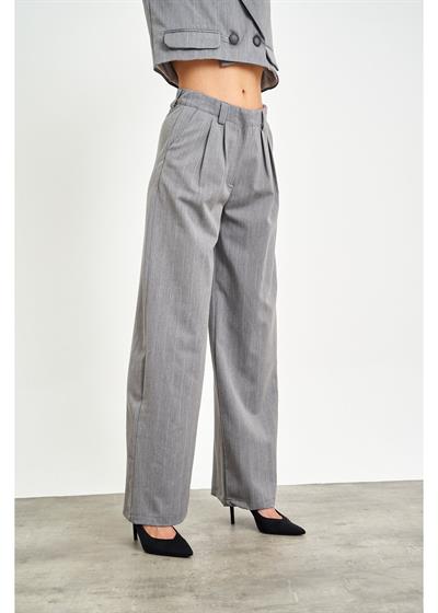 Pile Detaylı Geniş Çizgili Poliviskon Pantolon