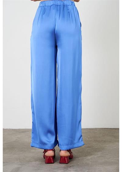 Pile Detaylı Saten Pantolon