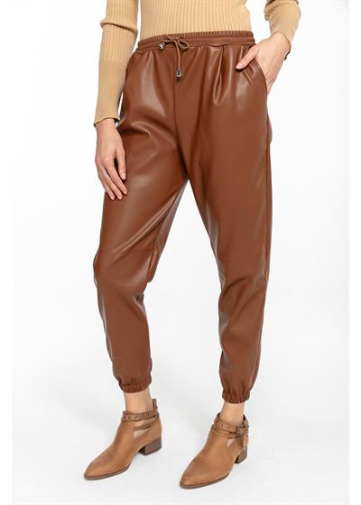 Pileli Lastikli Deri Pantolon