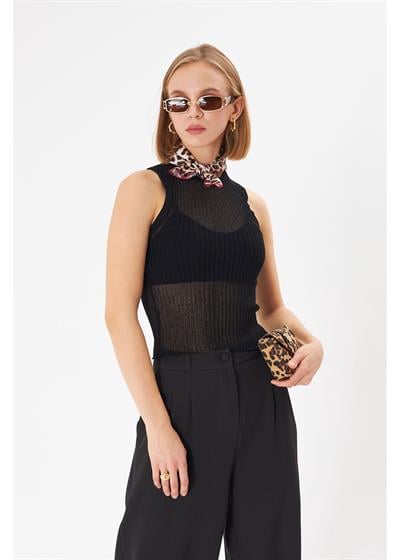 Sıfır Kol Mini Krep Bluz 