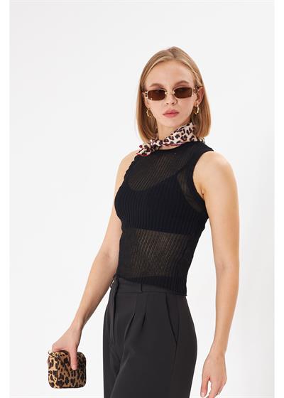 Sıfır Kol Mini Krep Bluz 