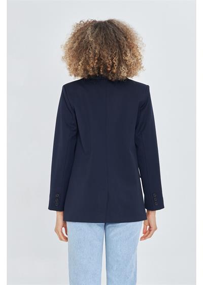 Tek Düğmeli Saten Astarlı Ceket 