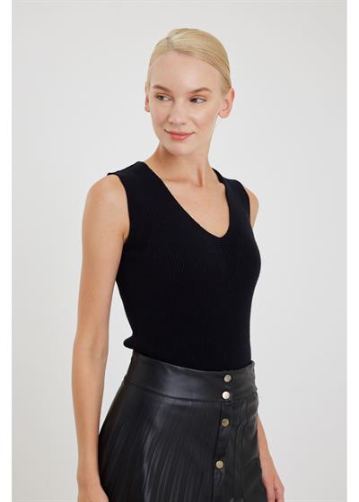 V Yaka Kolsuz Triko Kazak