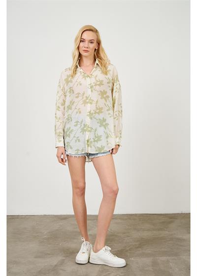 V Yaka Yaprak Desen Gömlek 