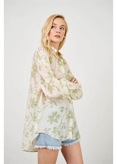 V Yaka Yaprak Desen Gömlek 