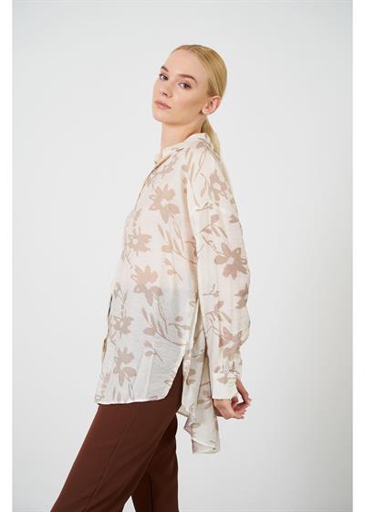 V Yaka Yaprak Desen Gömlek 