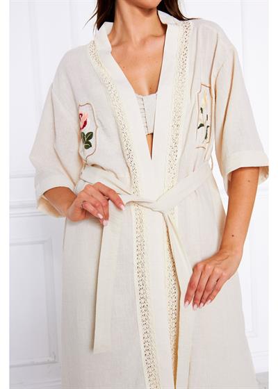 Yakası Dantelli Nakışlı Kimono