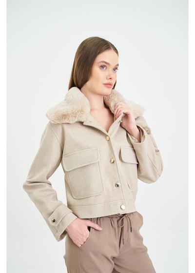 Yakası Kürklü Kısa Kaşe Mont