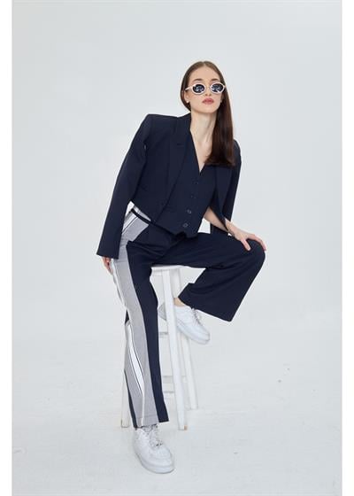 Yanları Şeritli Garnili Pantolon 