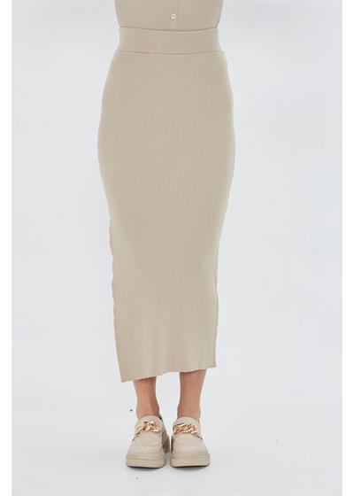 Yırtmaç Detaylı Triko Etek 