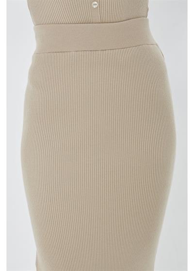 Yırtmaç Detaylı Triko Etek 