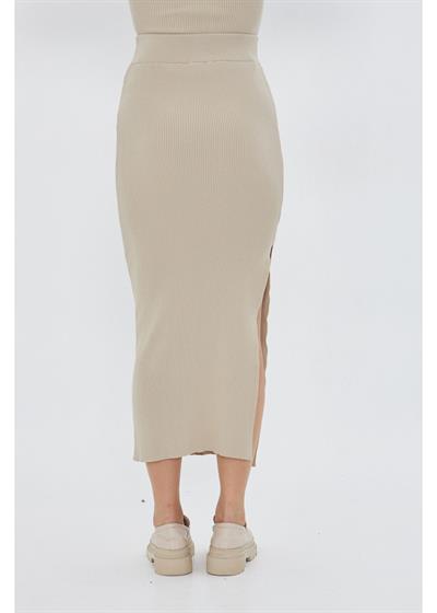 Yırtmaç Detaylı Triko Etek 