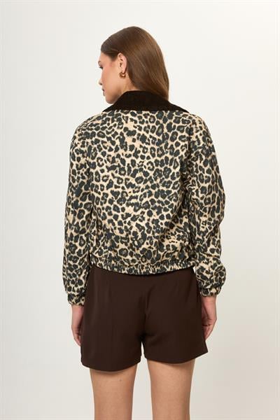 Leopar Desenli Yıkamalı Ceket