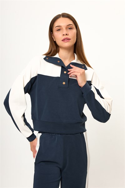 Dik Yaka Çıtçıtlı Modal Sweatshirt