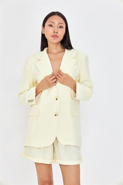 Arkası Yırtmaçlı Modal Ceket