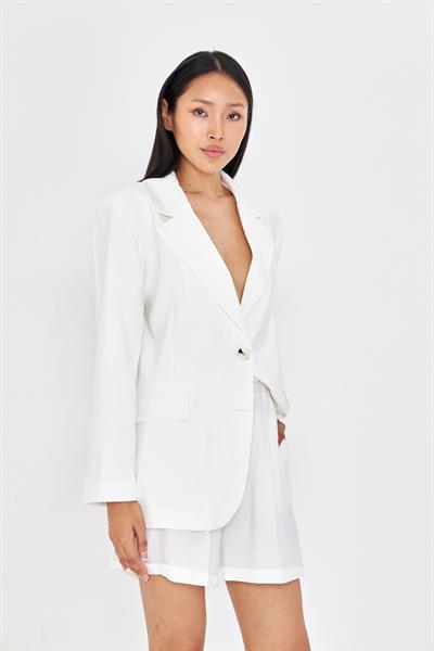 Arkası Yırtmaçlı Modal Ceket