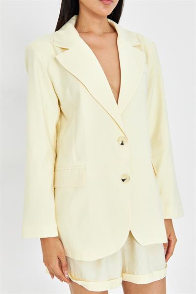 Arkası Yırtmaçlı Modal Ceket