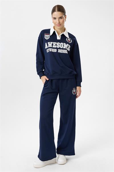 Awesome Yazılı Yakalı Sweatshirt