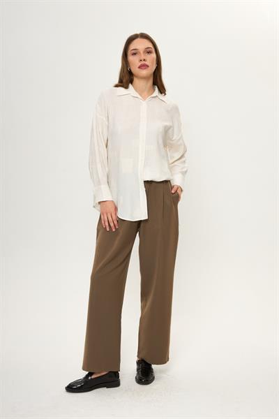 Jakarlı Keten Görünümlü Gömlek