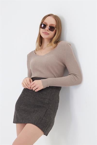 Balıksırtı Desenli Kısa Etek 