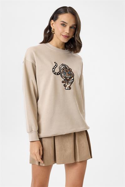 Kaplan Nakışlı Arkası Baskılı Sweatshirt