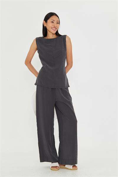 Beli İpli Yırtmaçlı Bisiklet Yaka Modal Bluz 