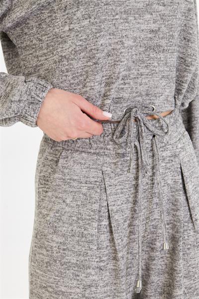 Beli Kuş Gözlü Triko Bluz 