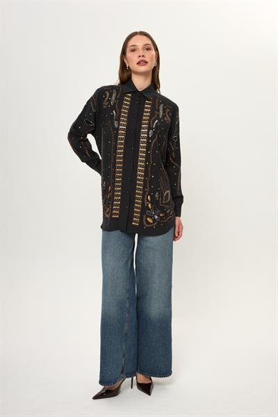 Pul ve Boncuk İşlemeli Oversize Gömlek