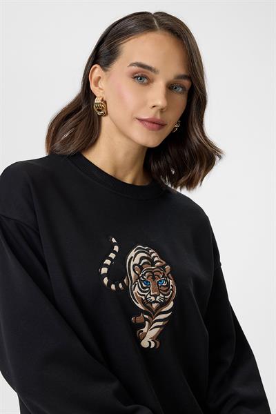 Kaplan Nakışlı Arkası Baskılı Sweatshirt