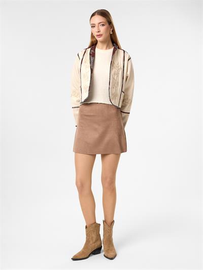 Çift Taraflı Nakışlı Kısa Ceket