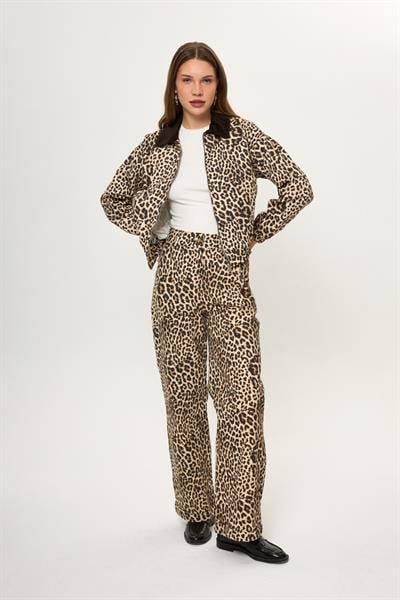 Leopar Desenli Yıkamalı Ceket