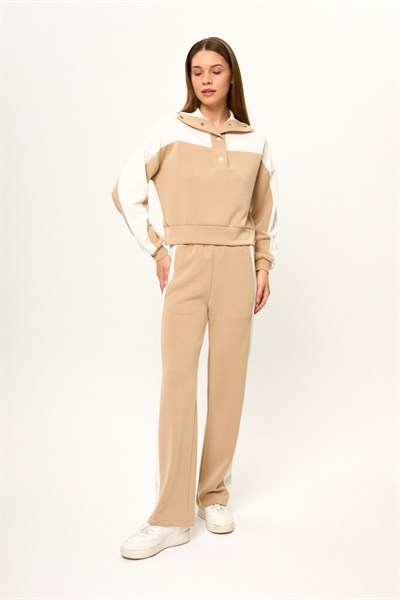 Dik Yaka Çıtçıtlı Modal Sweatshirt