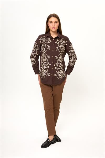 Kahve %100 Pamuk Balıksırtı Desenli Nakış İşlemeli Kadın Gömlek