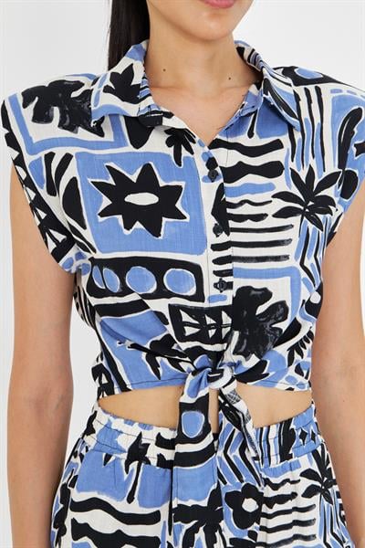 Önden Bağlamalı Desenli Gömlek