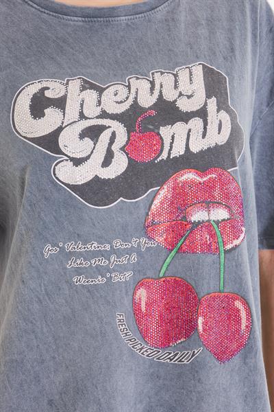 Cherry Bomb Yıkamalı T-Shirt