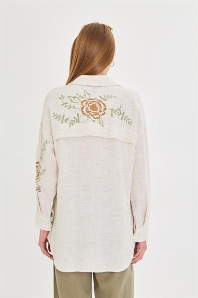 Çiçek Nakışlı Keten Görünümlü Gömlek 
