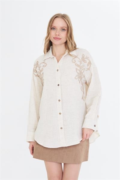 Çiçek Nakışlı Ketenli Müslin Gömlek 