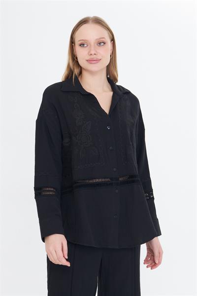 Çiçek Nakışlı Müslin Gömlek 