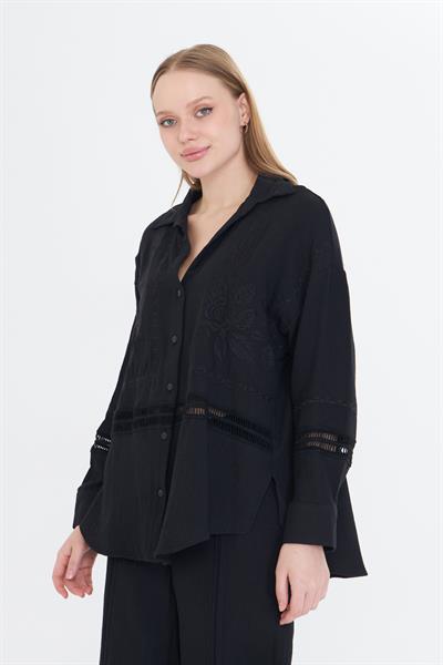 Çiçek Nakışlı Müslin Gömlek 