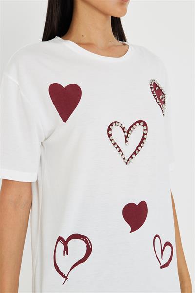 Çoklu Kalp Baskılı Taşlı T-shirt