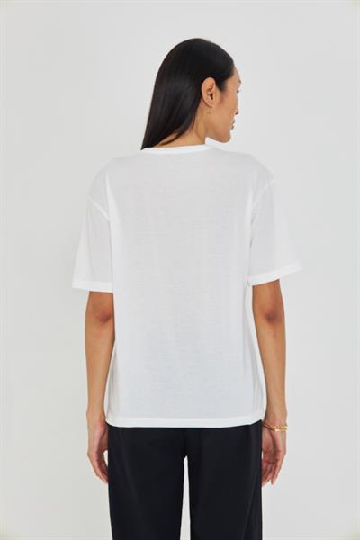 Çoklu Kalp Baskılı Taşlı T-Shirt 