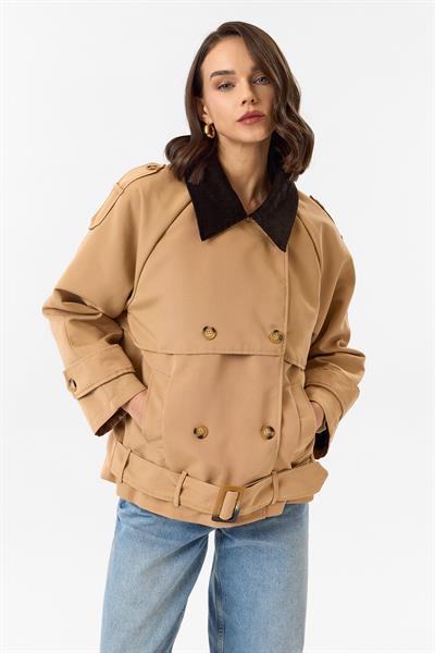 Kadife Yakalı Kısa Parka Mont