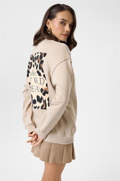 Kaplan Nakışlı Arkası Baskılı Sweatshirt